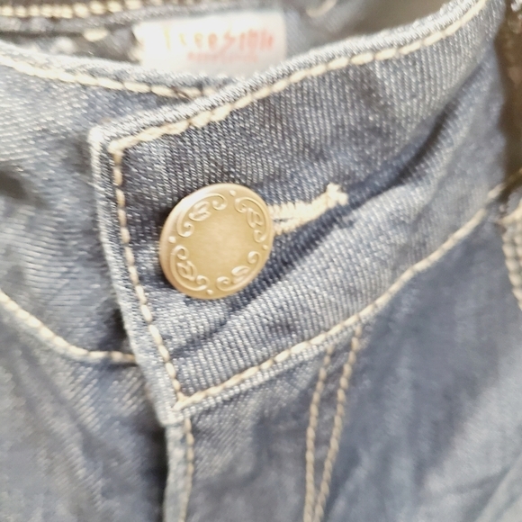 Freesthle boot cut ligh washed blue jeans size 9 - Picture 4 of 10